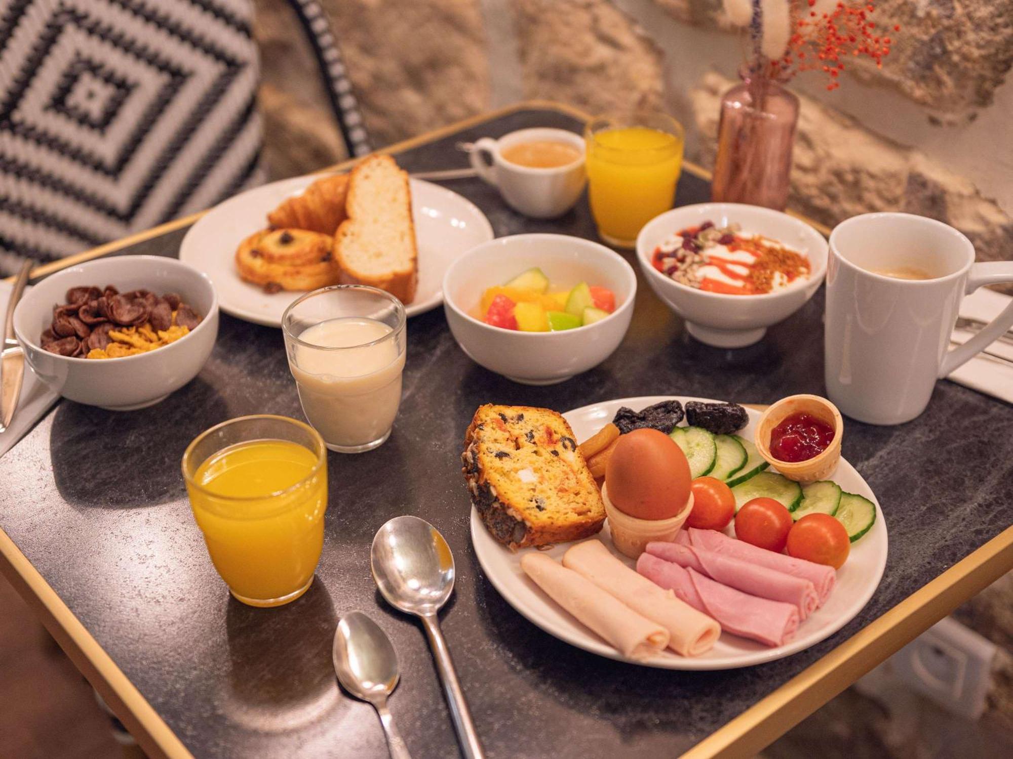 Ibis Styles Paris Batignolles Hotel Luaran gambar